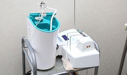 インプラント専門の個室で手術をします